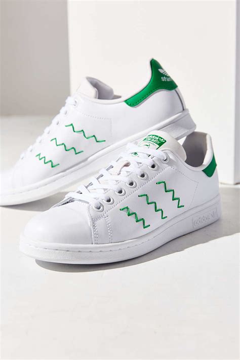 witte adidas sneakers stan smith zig zag|White Stan Smith Shoes .